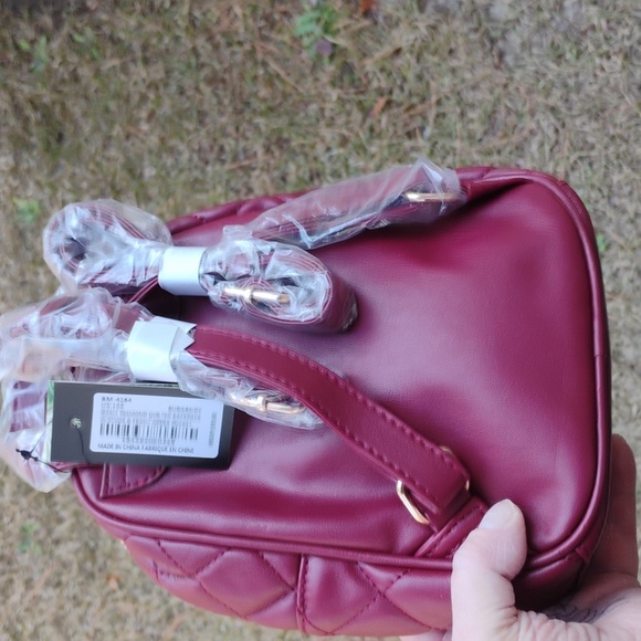 Bagley Mischka $99 - Picture 2 of 2